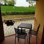 Il Pappamerlo ファームステイ Pila